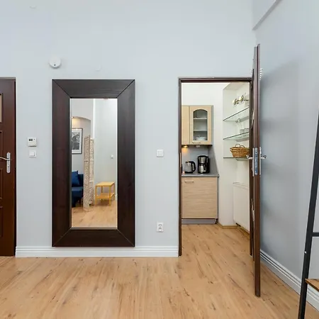 Apartment Kazimierz Near Wawel Royal Castle By Renters